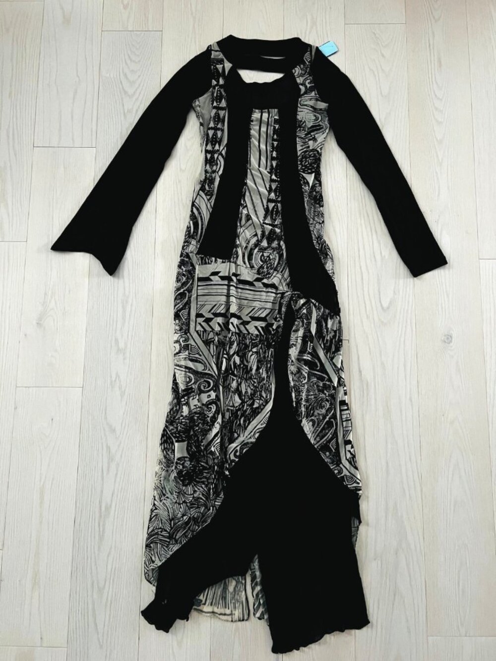 Save The Queen Vintage Mesh Avant Garde Maxi Dress - Picture 3 of 6